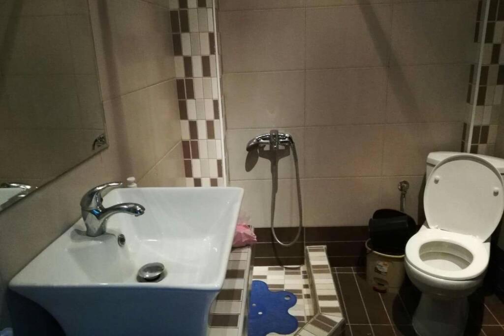 Iris Room Metamorfosi  Luaran gambar